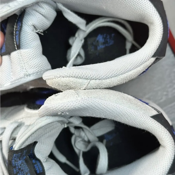 Nike Air Force 1 High LV8 'Chenille Fluff Swoosh' Shoe Size 11.5 Grey 806403-015 - Picture 11 of 13